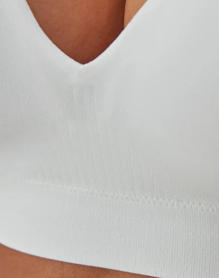 Comfort Revolution Modern Seamless Wirefree Bra 3 Comfort Revolution Modern Seamless Wirefree Bra