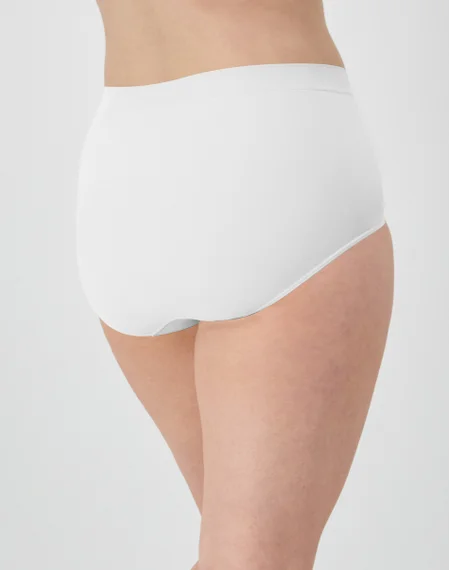 One Smooth U All-Around Smoothing Underwear Brief